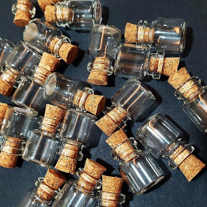 Wholesale Mini Glass Bottles D - Candle Making Glass Jars recensione e prezzo